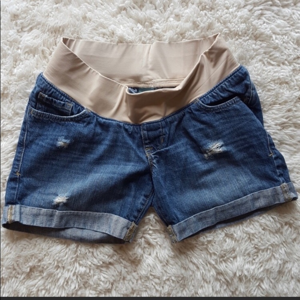 Maternity Shorts - Picture 5 of 5